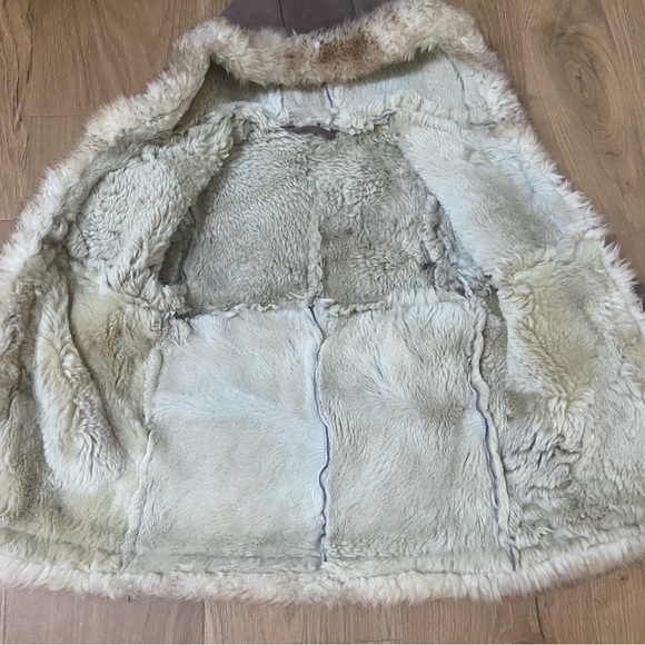 Girls Shearling Coat - Picture 9 of 11